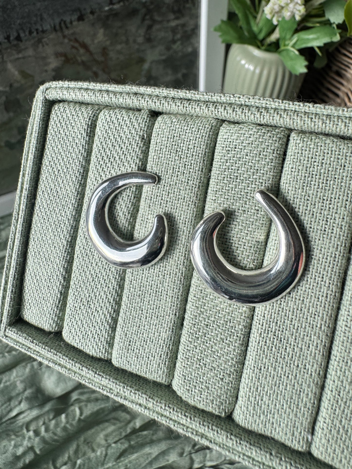 Glow Bold Hoops
